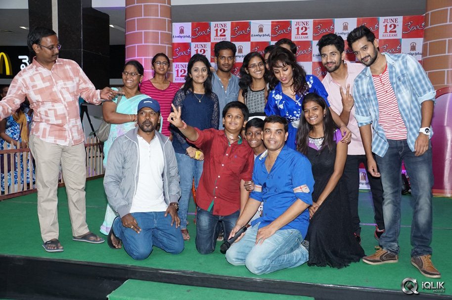 Kerintha-Movie-Team-at-Manjeera-Mall-Kukatpally